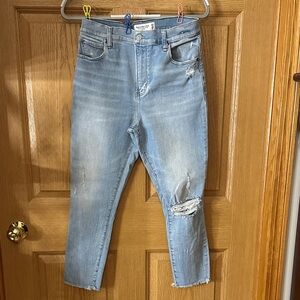 American Eagle Outfitters Light Blue Distressed Cropped Jeans